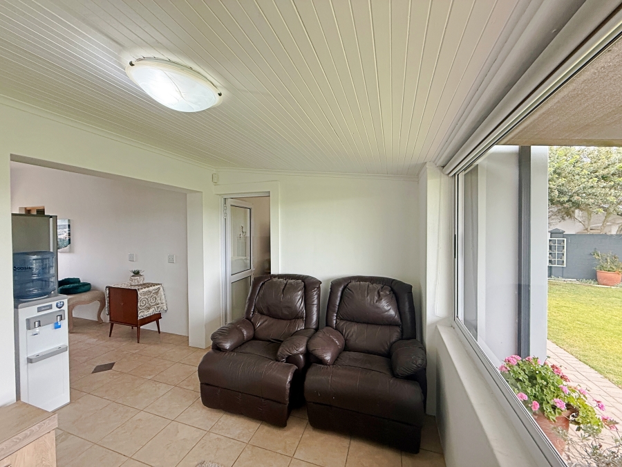 4 Bedroom Property for Sale in Country Club Western Cape